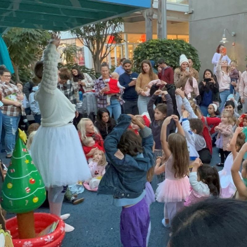 PACIFIC CITY INVITES CHILDREN AND THEIR FAMILIES TO A WINTER STORYTIME